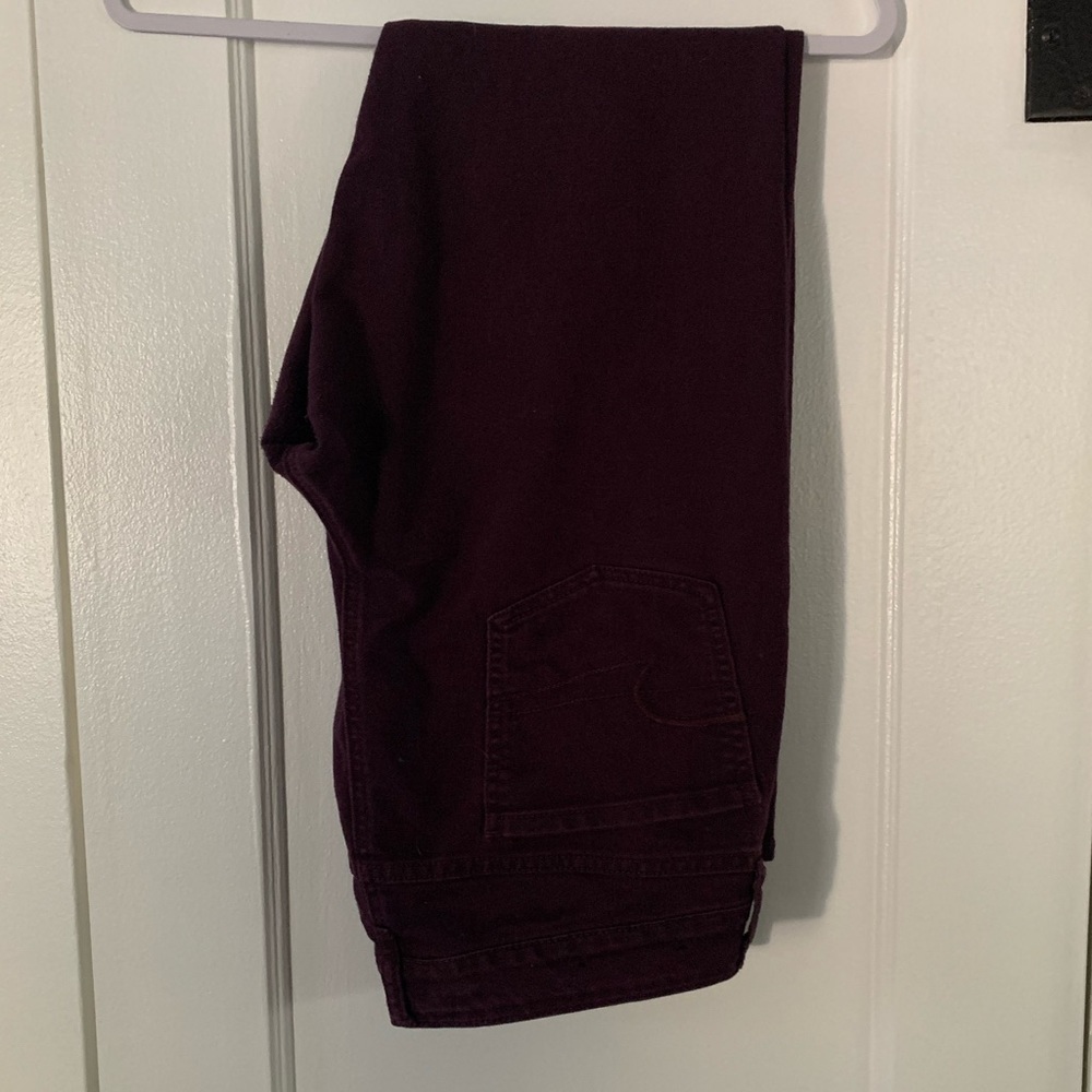 AE Burgundy Super Stretch Skinny Jeans